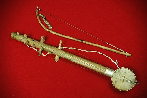 Первый музыкальный инструмент