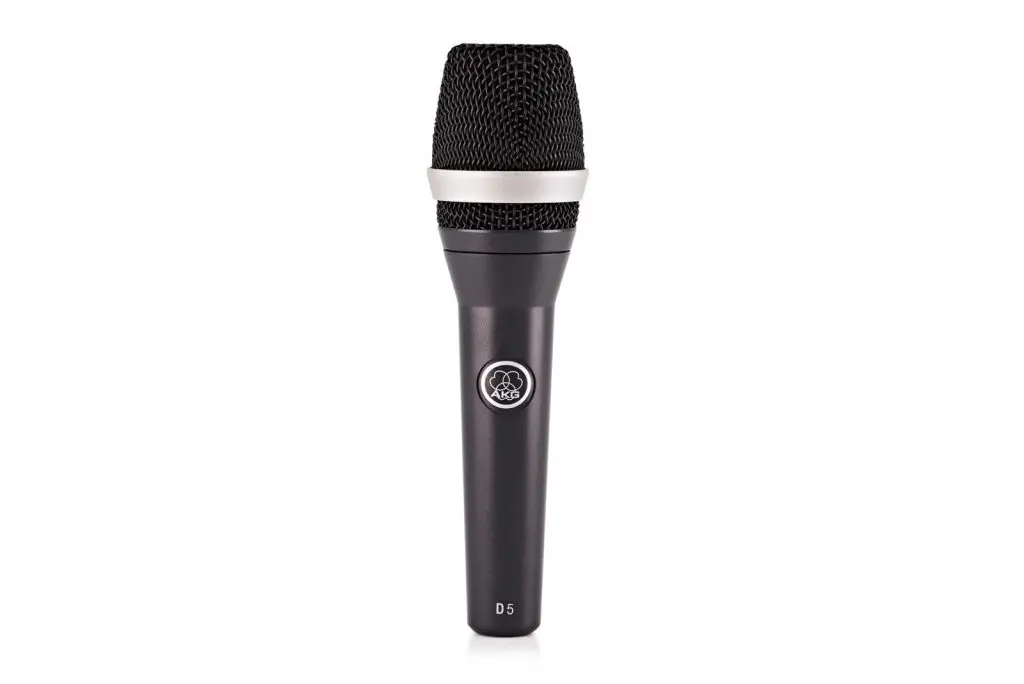 AKG D5 - Лучший бюджетный микрофон для живого вокала